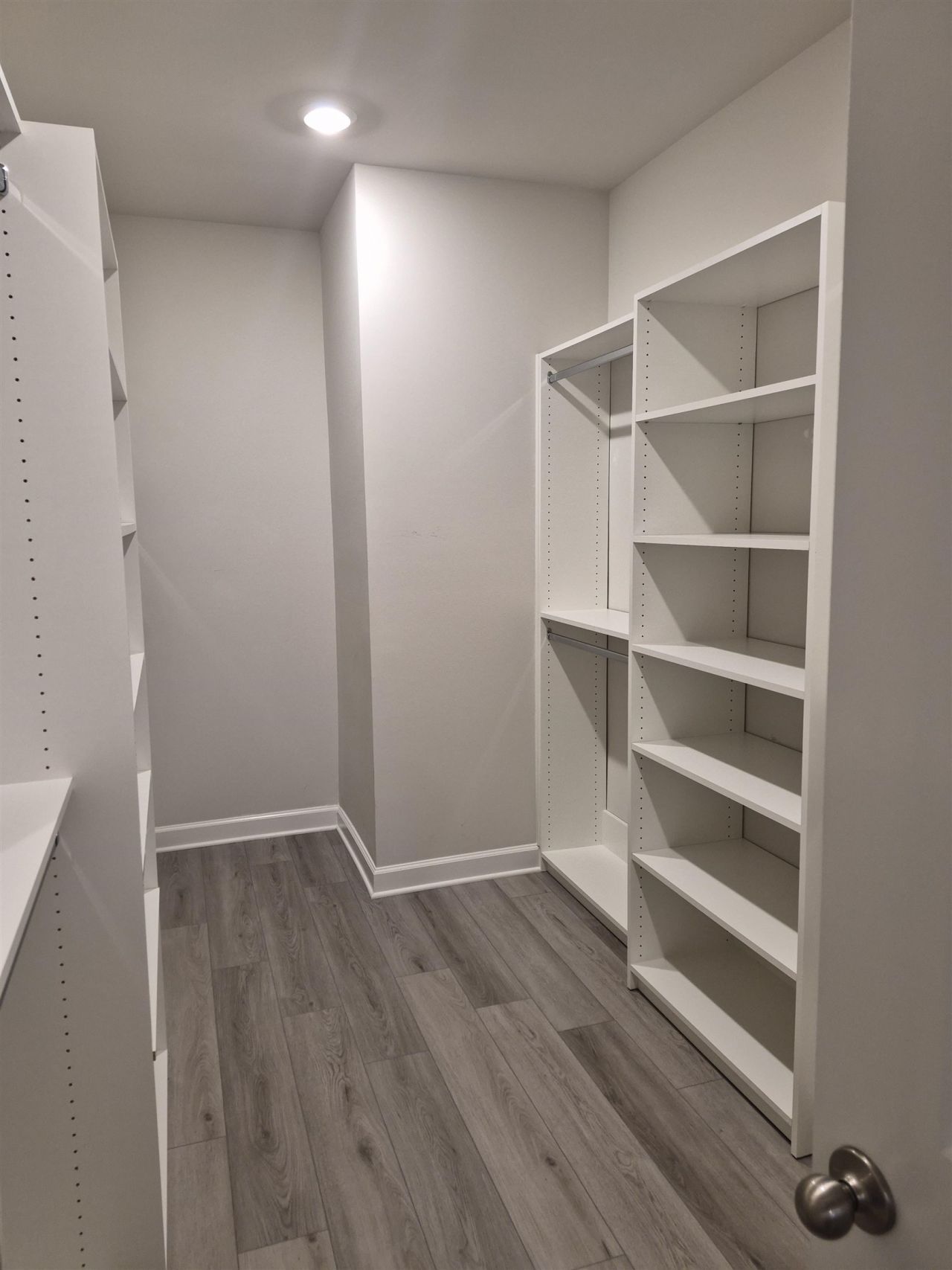 4320 Falls Oaks St.  Photo 10