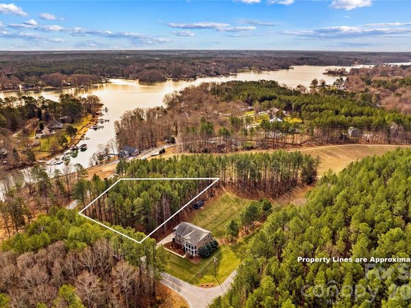 114 Dayvault Cut Road , Troutman, NC 28166