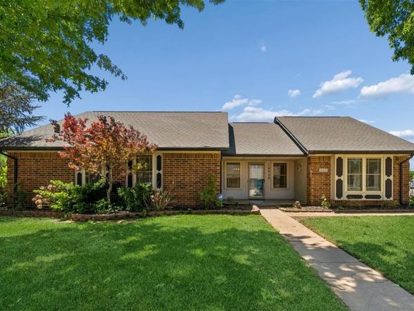 10020 Leeds Drive, Yukon, OK 73099