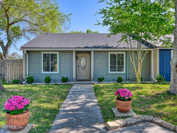 582 AQUATIC Drive, Atlantic Beach, FL 32233