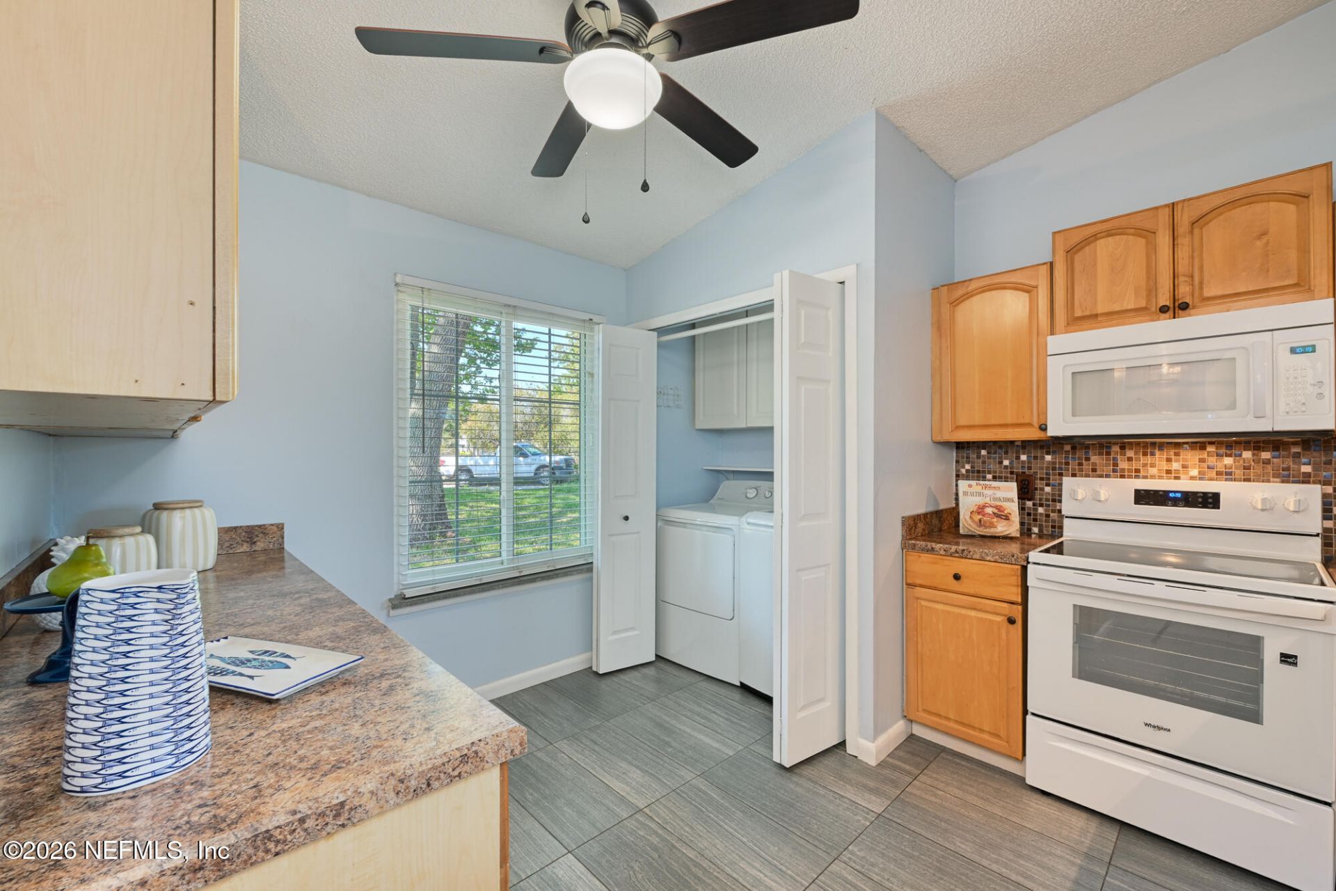 582 Aquatic Drive, Atlantic Beach, FL 32233 Photo
