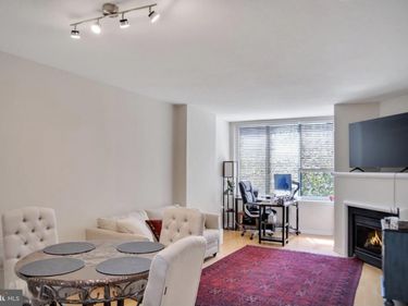 851 N GLEBE ROAD, Unit 402, ARLINGTON, VA 22203
