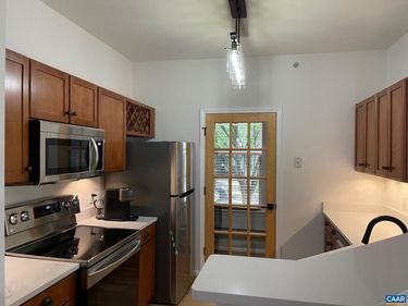 710 WALKER SQ , Unit 2B, CHARLOTTESVILLE, VA 22903