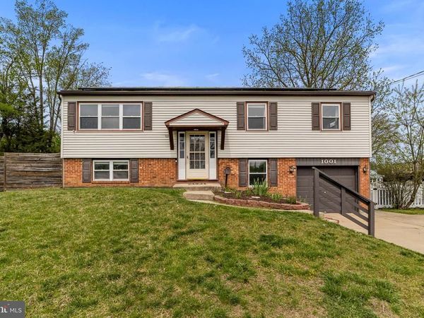 1001 BRADFORD DRIVE, WILLIAMSTOWN, NJ 08094