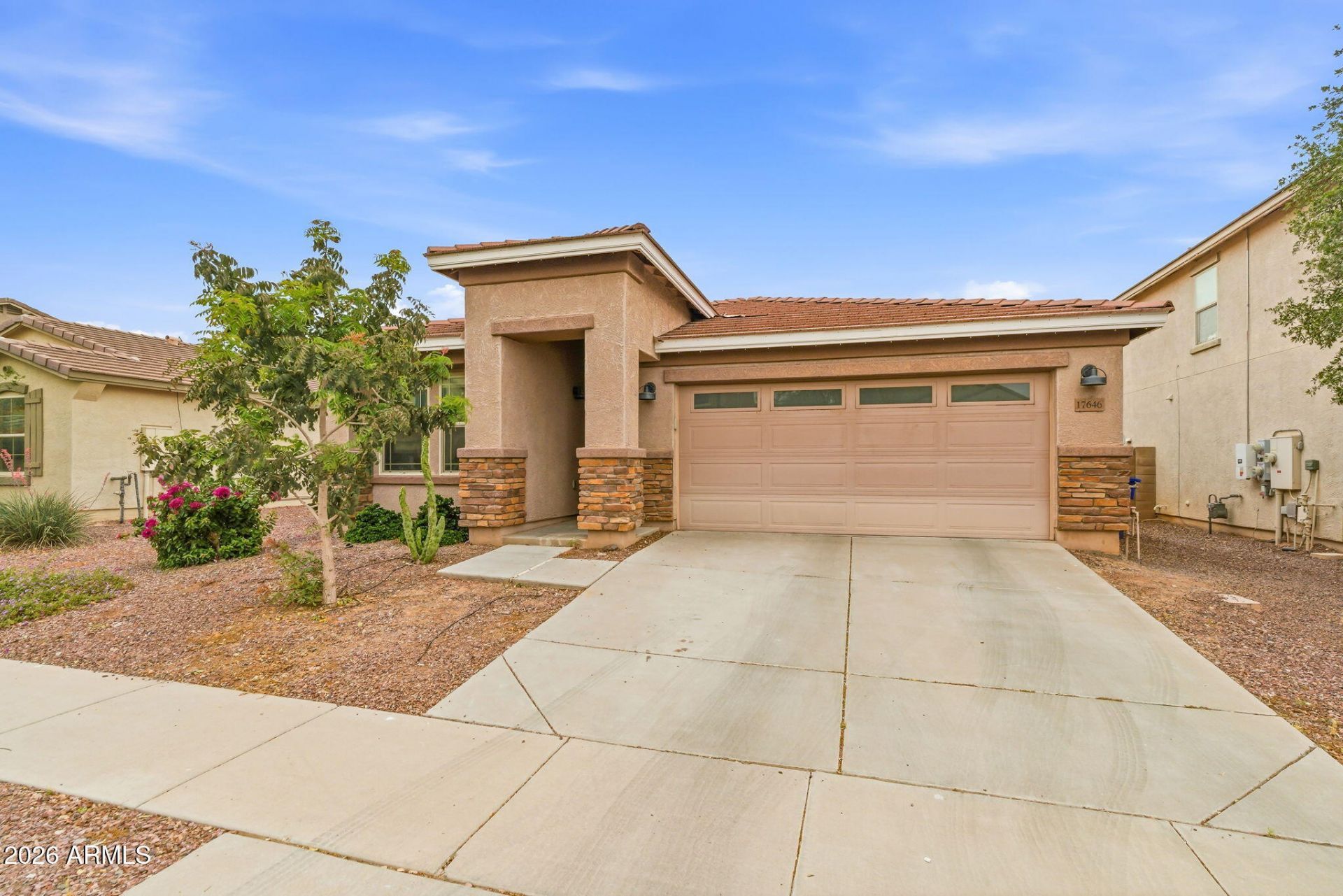 17646 W Maya Way, Surprise, AZ 85387 Main Photo