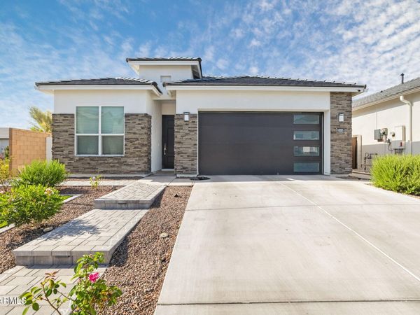 10305 W DEANNA Drive, Peoria, AZ 85382