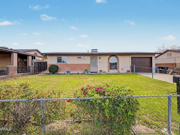 221 W Winston Drive, Phoenix, AZ 85041