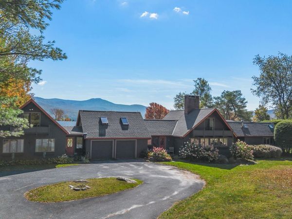 534 Cream Hill Road, Mendon, VT 05701