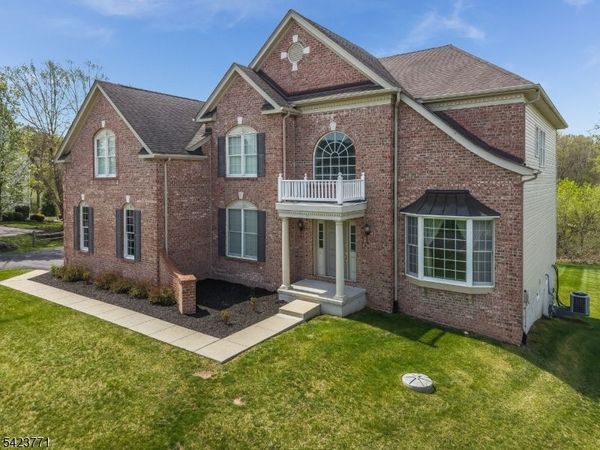 61 Albert Dr, Union, NJ 08809