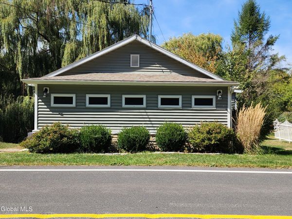 1003 River Road, Schodack Landing, NY 12156