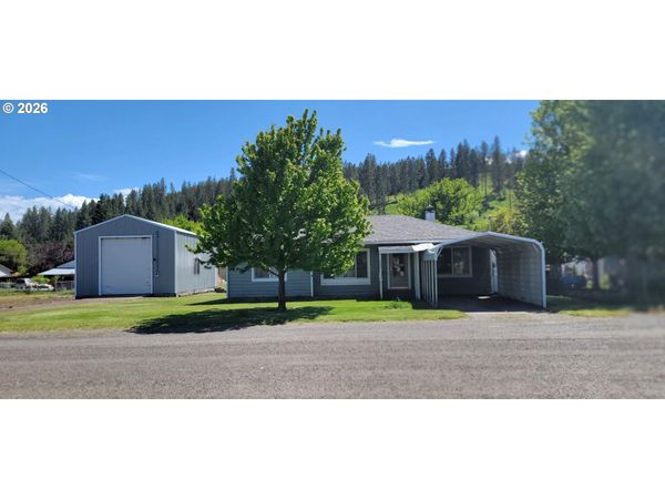 306 DONALD ST, Wallowa, OR 97885