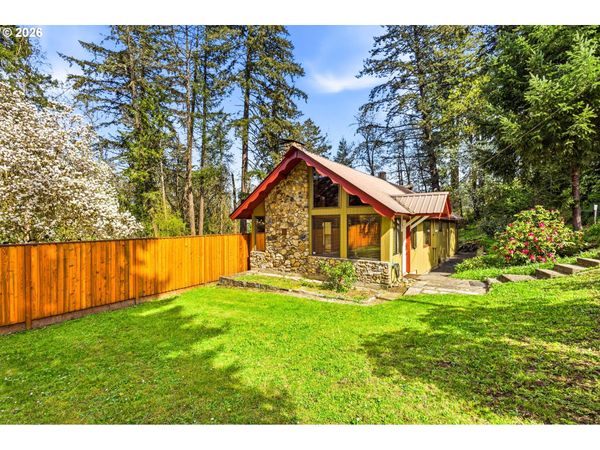 940 OAK TER, Sweet Home, OR 97386