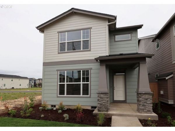 8533 SE Crescent DR, Hillsboro, OR 97123