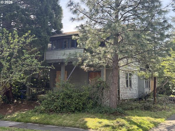 1410 E 20TH AVE, Eugene, OR 97403