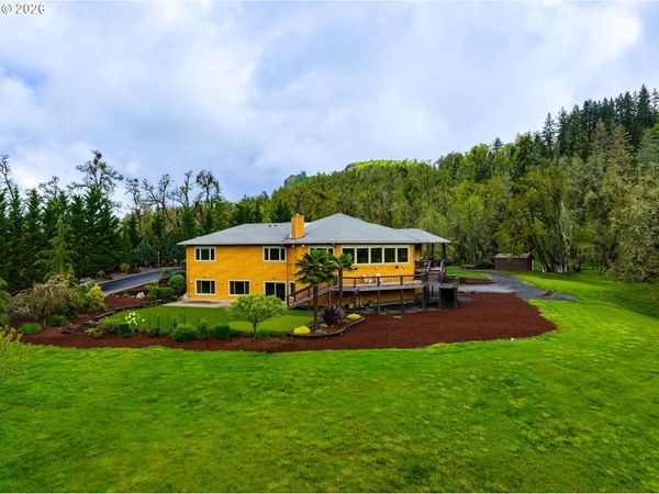 37871 Jasper Lowell RD, Jasper, OR 97438