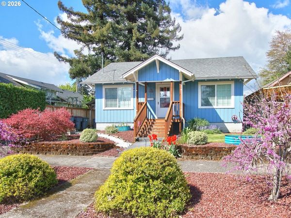 1115 NE HEMBREE ST, McMinnville, OR 97128