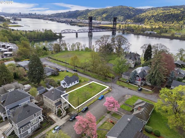 7645 N CRAWFORD W ST, Portland, OR 97203