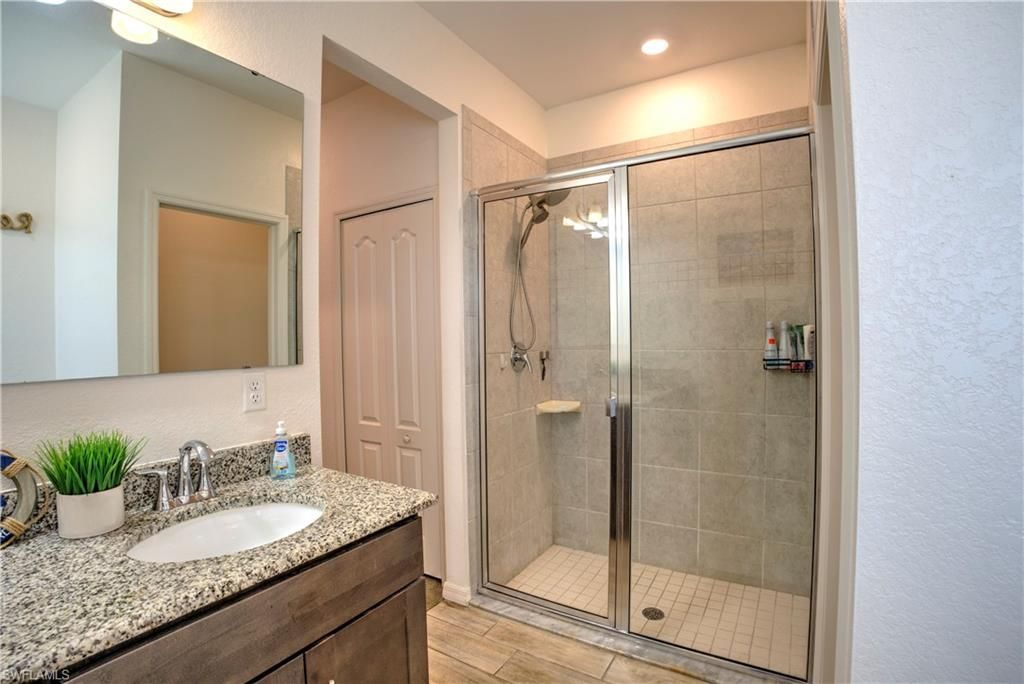 2118 SW 25th Ter, Cape Coral, FL 33914 Photo
