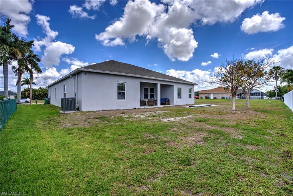 2118 SW 25th Ter, Cape Coral, FL 33914 Photo