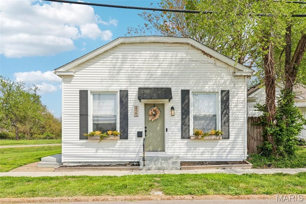 421 Wolf Street , Edwardsville, IL 62025 Main Photo