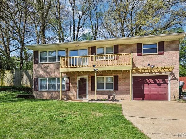 113 Mark Drive , Fairview Heights, IL 62208