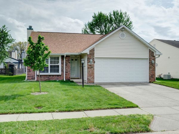 6153 White Birch Drive , Fishers, IN 46038