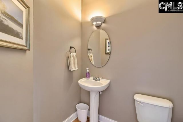 10 Chalfont Court  Photo 38