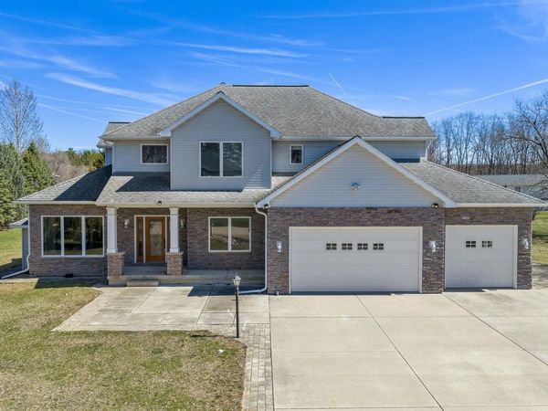 S4185 Whispering Pines Drive, Baraboo, WI 53913