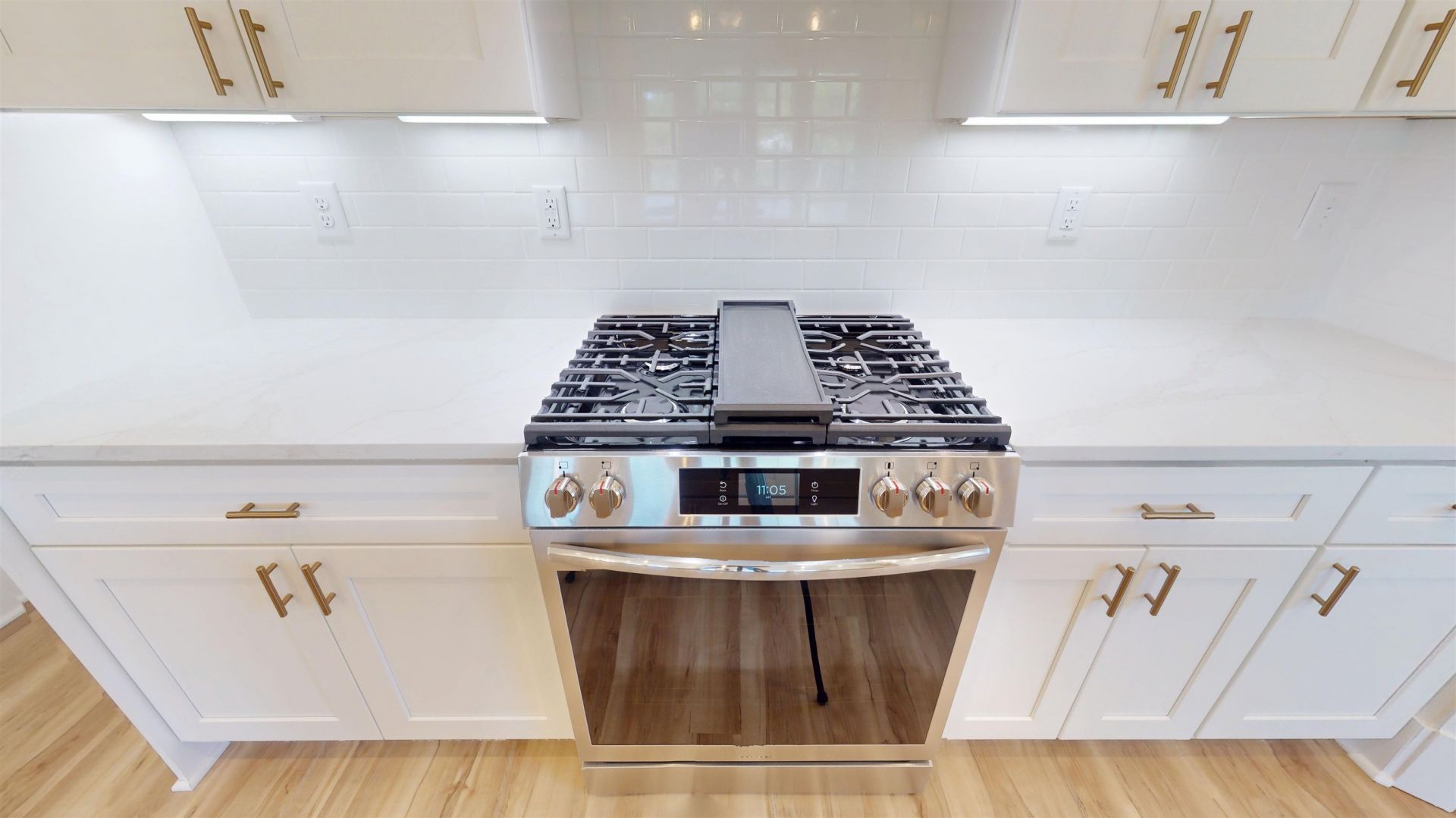 693 W Oak Circle  Photo 10