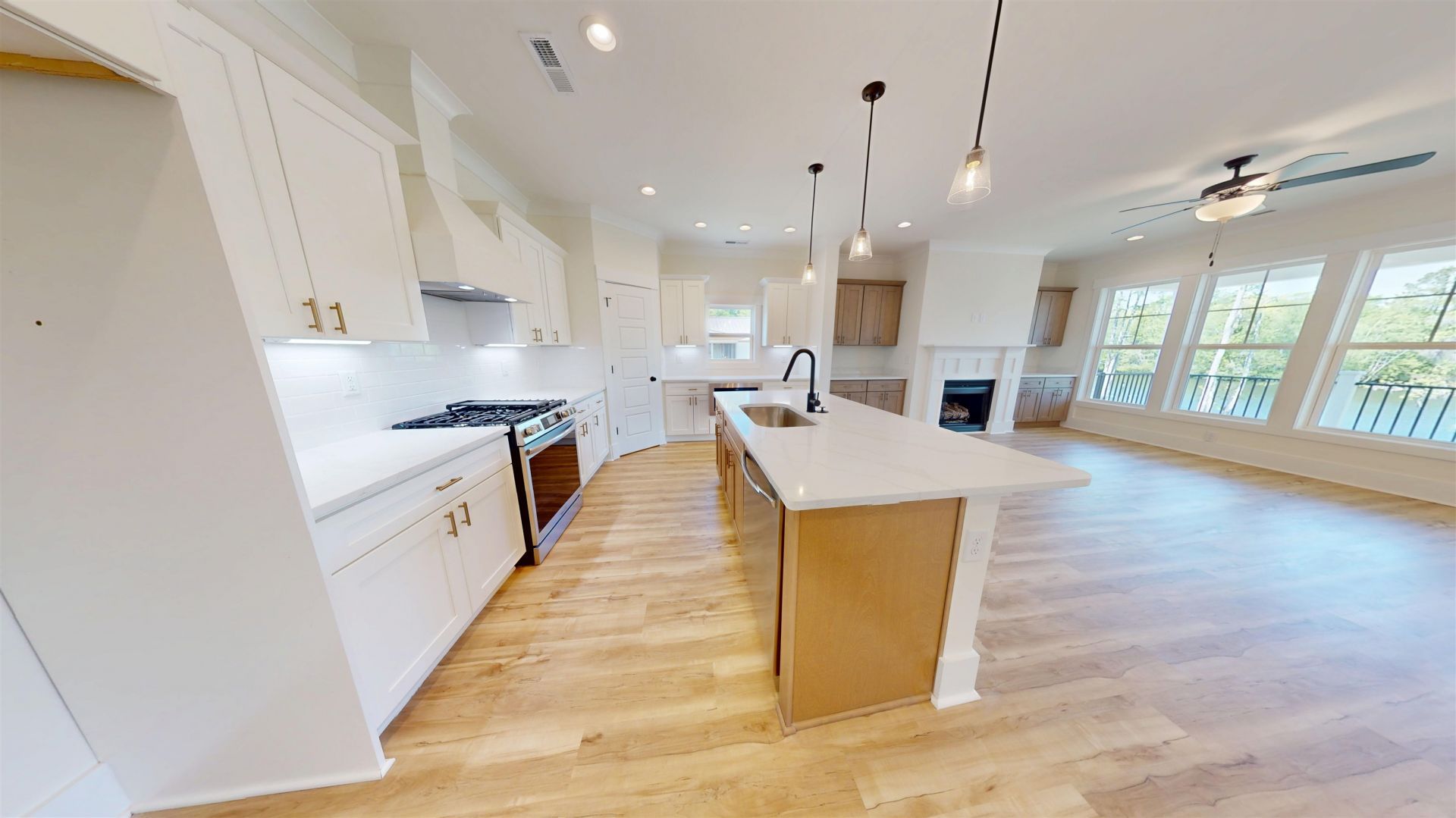 693 W Oak Circle  Photo 11