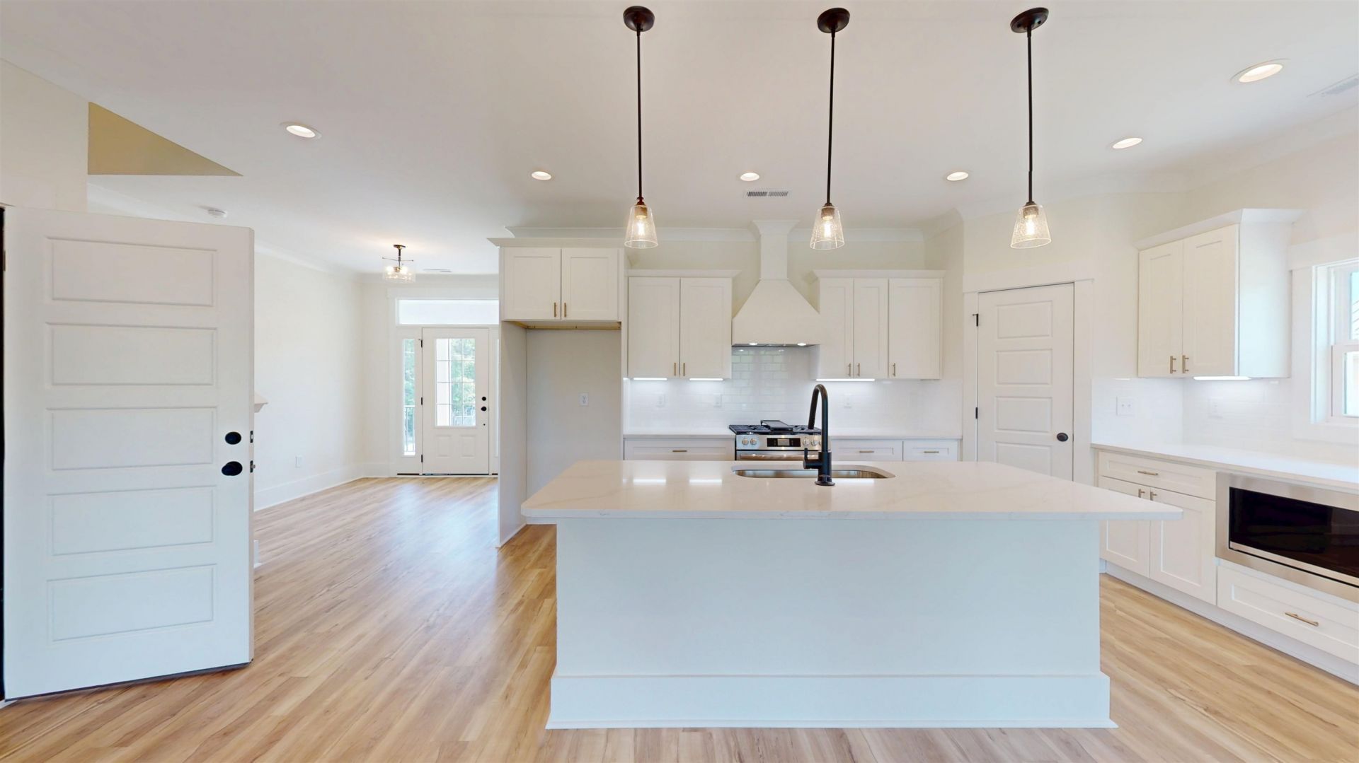 693 W Oak Circle  Photo 13