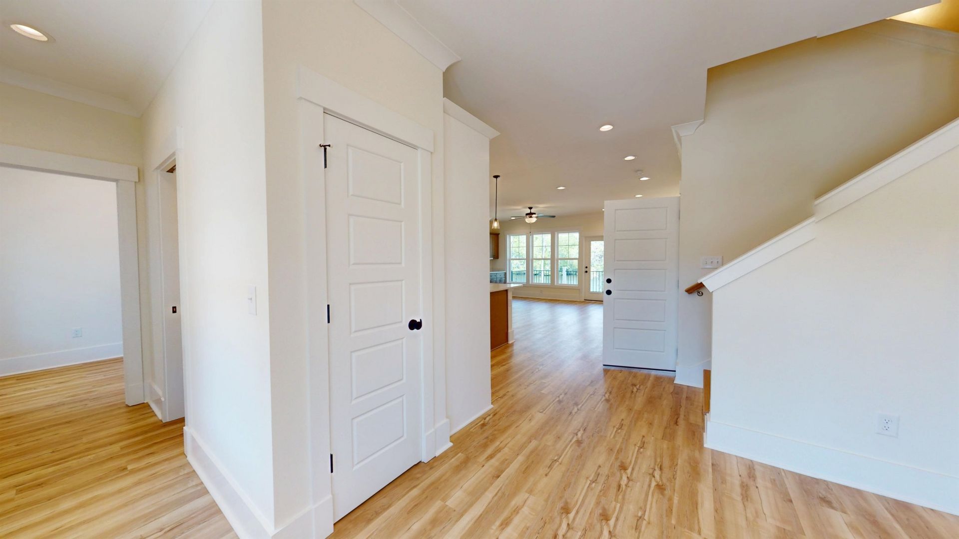 693 W Oak Circle  Photo 29