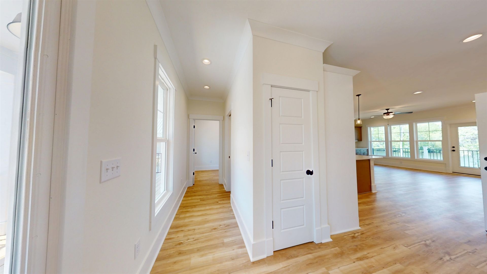 693 W Oak Circle  Photo 30