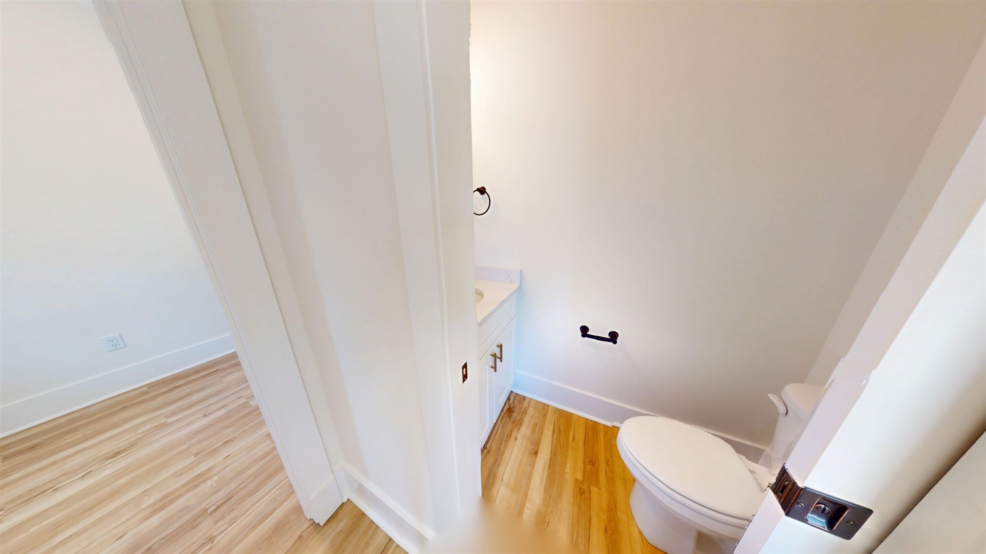 693 W Oak Circle  Photo 31