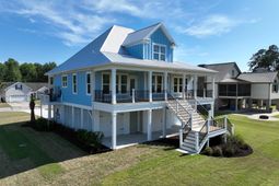 693 W Oak Circle  photo 4