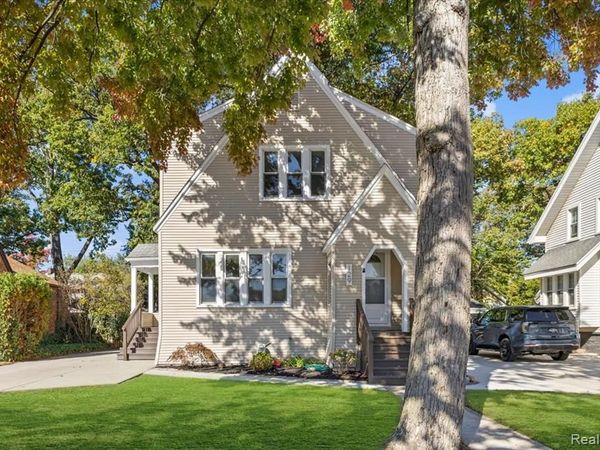 129 E Maryland Avenue, Royal Oak, MI 48067
