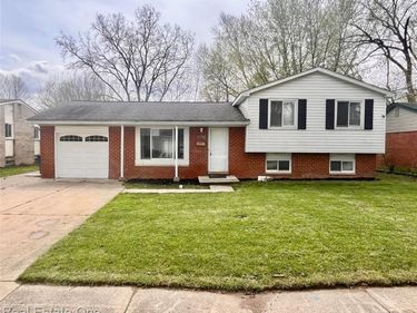 8650 Cedar Court , Superior Twp, MI 48198