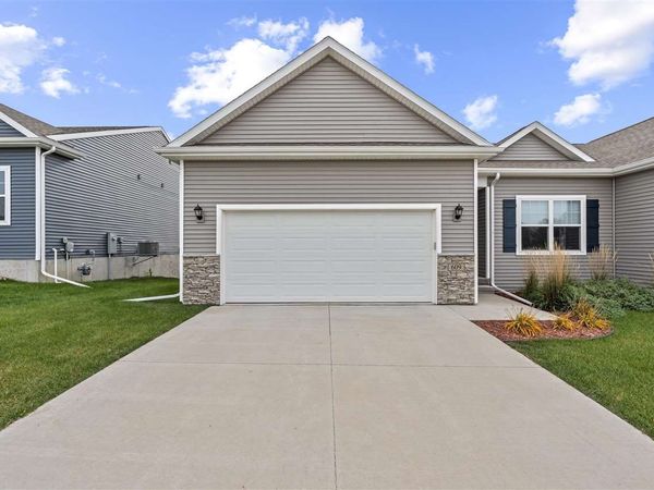 609 Maddie Ln, Tiffin, IA 52340