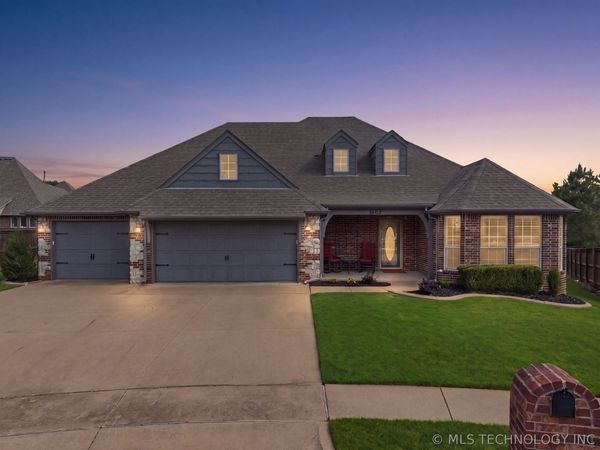 1904 E Laredo Street , Broken Arrow, OK 74012