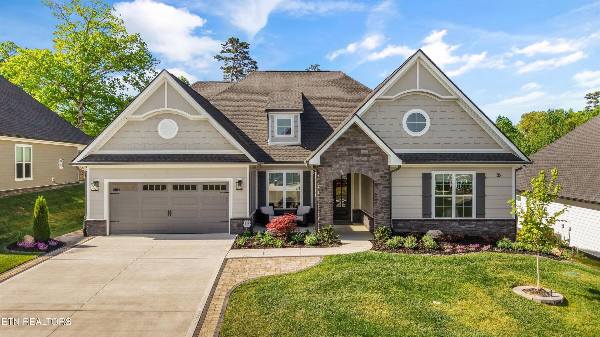 313 Bittersweet Lane, Lenoir City, TN 37771 Main Photo