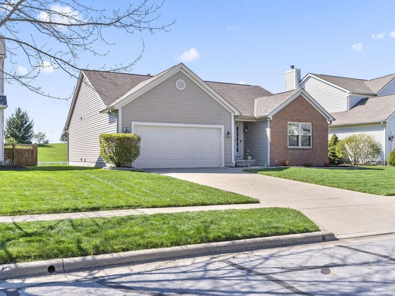 495 Clifden Court, Sunbury, OH 43074 Photo 2