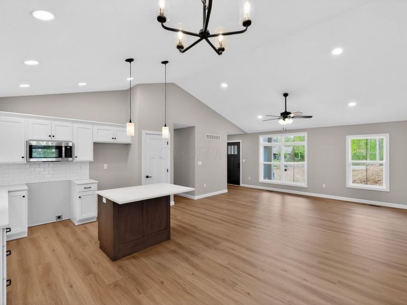 532 Floral Valley W, Howard, OH 43028 Photo 13