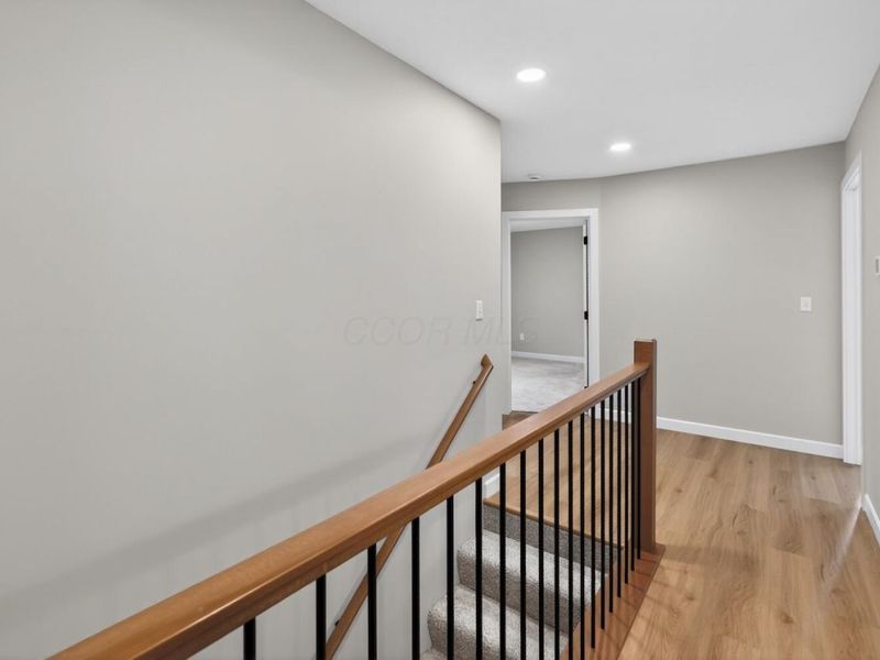 532 Floral Valley W, Howard, OH 43028 Photo 18
