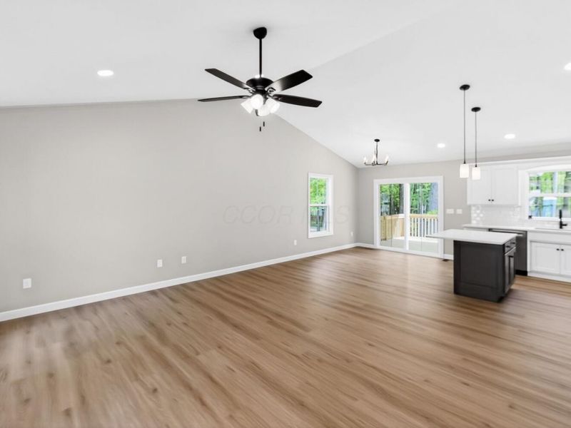 532 Floral Valley W, Howard, OH 43028 Photo 3