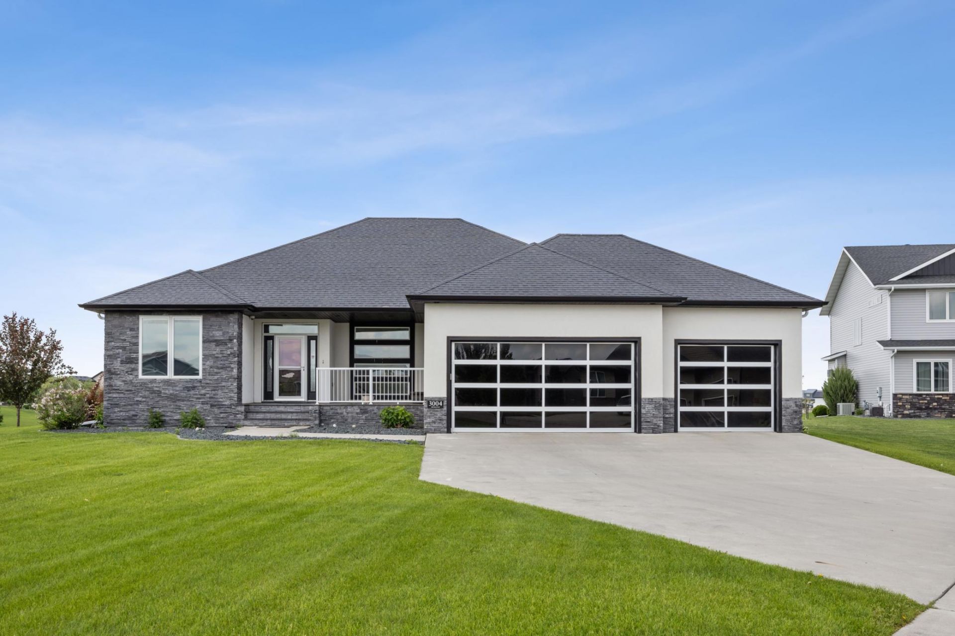 3004 6th Street E primary photo