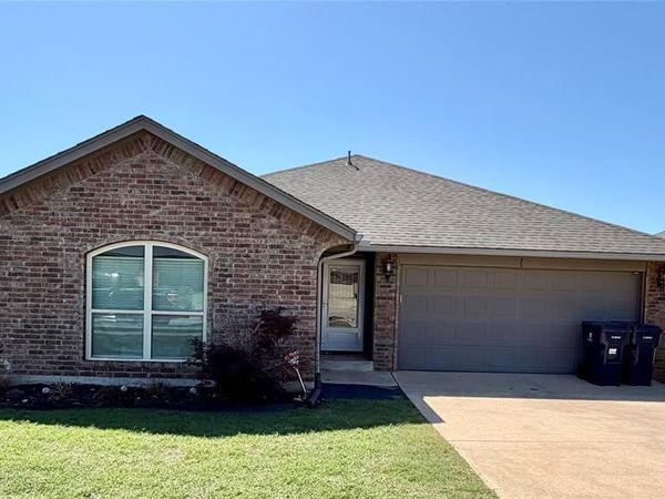 1109 Hickory Creek Drive, Yukon, OK 73099