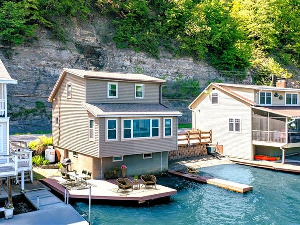 7081 State Route 21 , Naples, NY 14512