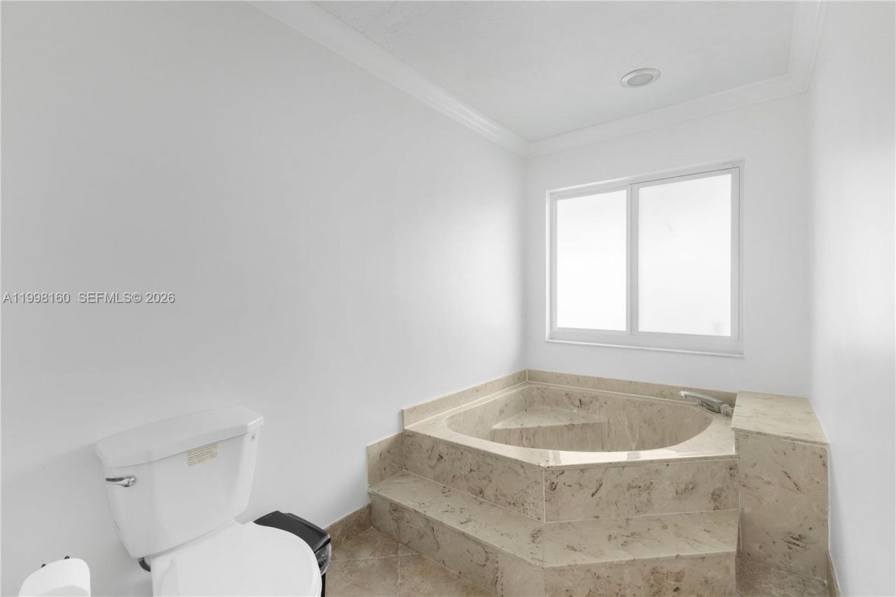 1261 NW 95th Ave, Plantation, FL 33322 Photo