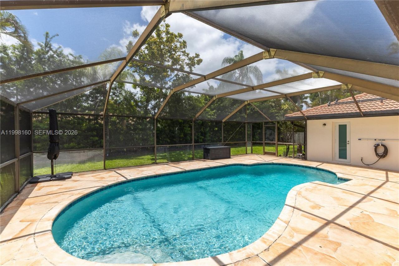 1261 NW 95th Ave, Plantation, FL 33322 Photo