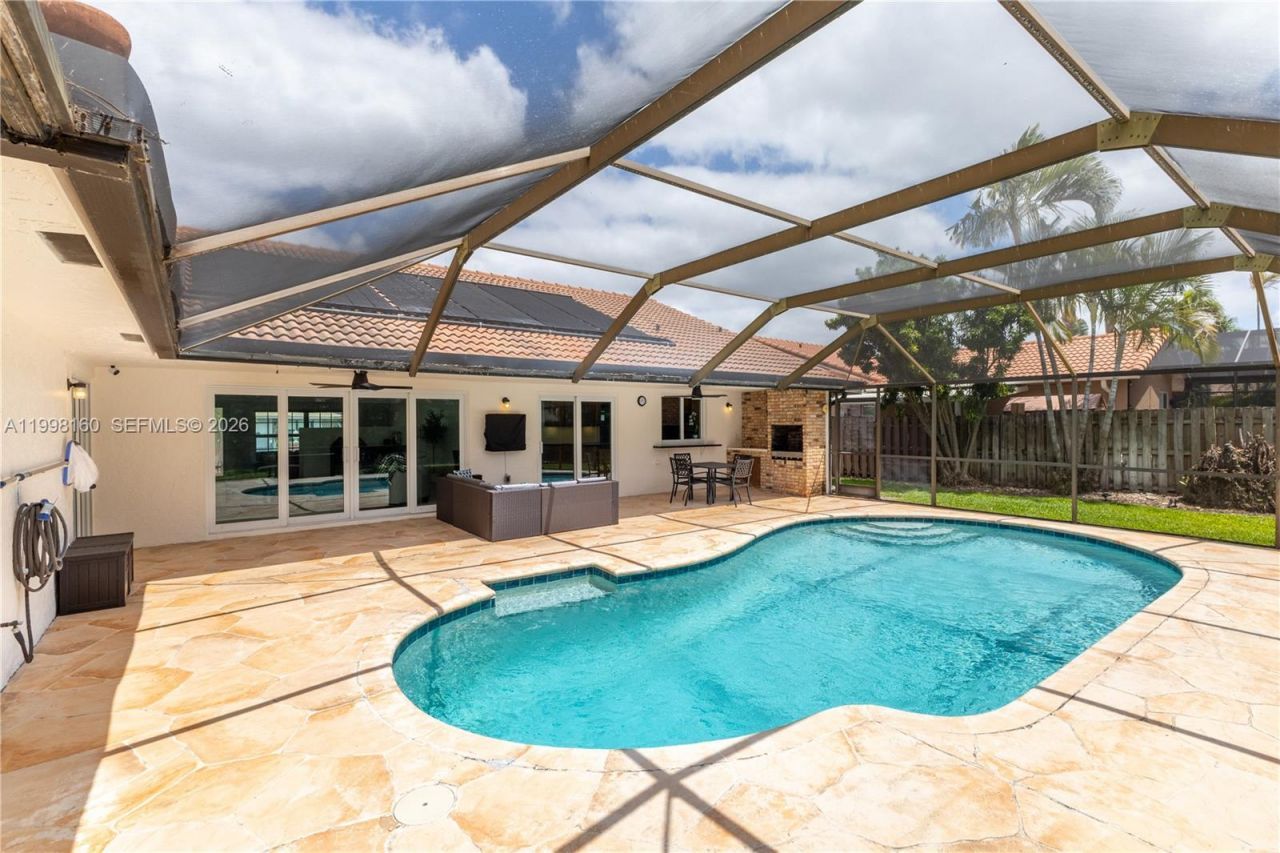 1261 NW 95th Ave, Plantation, FL 33322 Photo